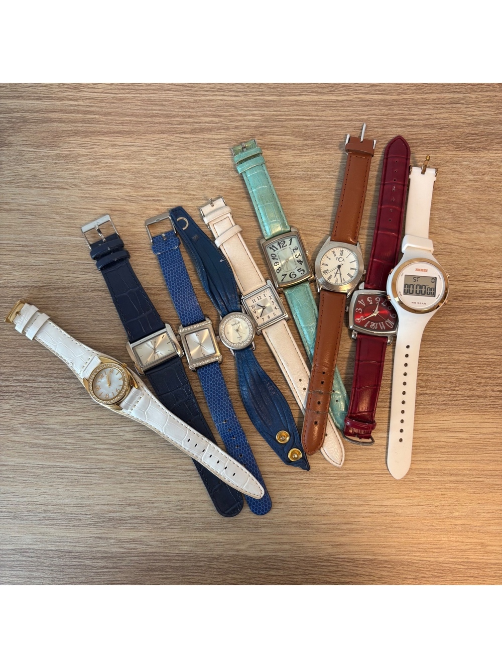 Lot of 9 Vintage Watches for Repair, Battery Replacement, Retro Style Quartz